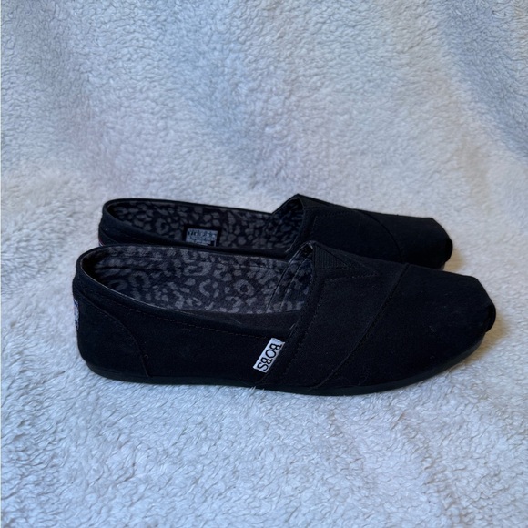 Skechers Black Slip-On Flats - Picture 4 of 8